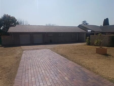 4 Bedroom House in Dunnottar