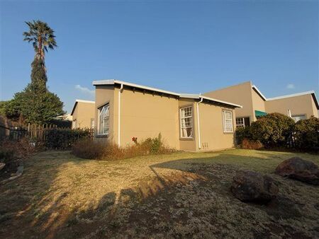 3 Bedroom Simplex in Meyersdal