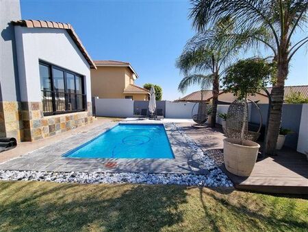 4 Bedroom House in Thatchfield