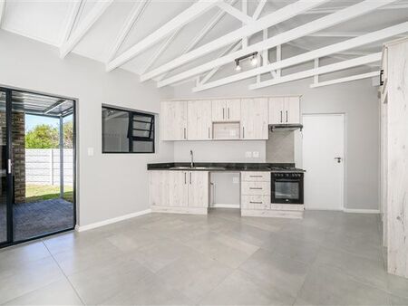 2 Bedroom House in Fairview