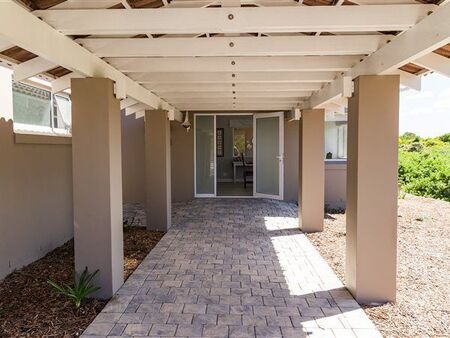 3 Bedroom House in Santareme