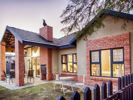 3 Bedroom House in Riverside Park