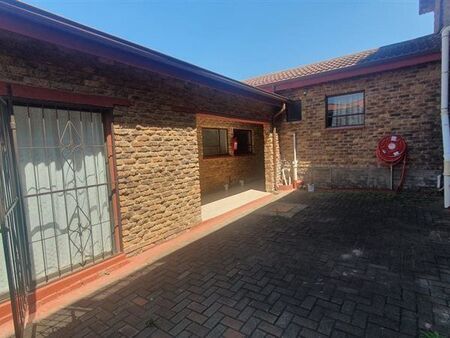 1 Bedroom Apartment in Aviary Hill