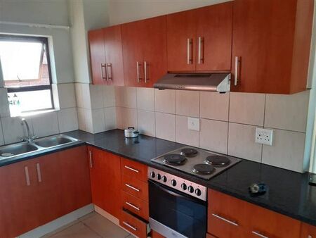 2 Bedroom Apartment in Arboretum