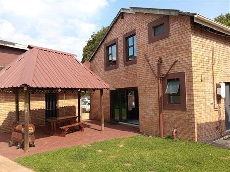 3 Bedroom Apartment in Meerensee