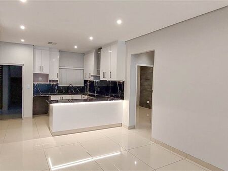 4 Bedroom Apartment in Izinga Estate