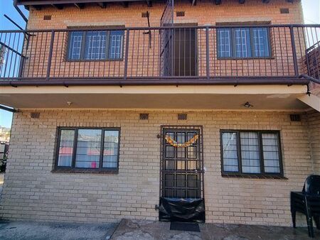 3 Bedroom Apartment in Montford