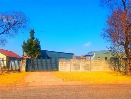 1 Bedroom House in Witpoortjie
