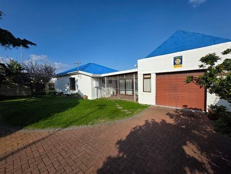 2 Bedroom House in Westcliff