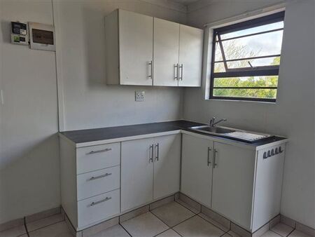 1 Bedroom Apartment in Loerie Park
