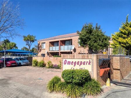 2 Bedroom Apartment in George South