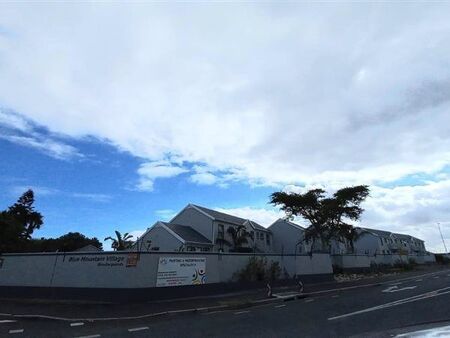 2 Bedroom Apartment in Blouberg Sands