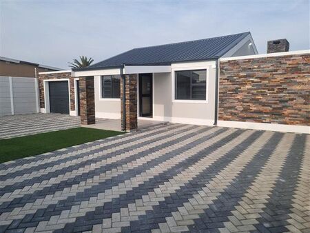 2 Bedroom House in Ruyterwacht