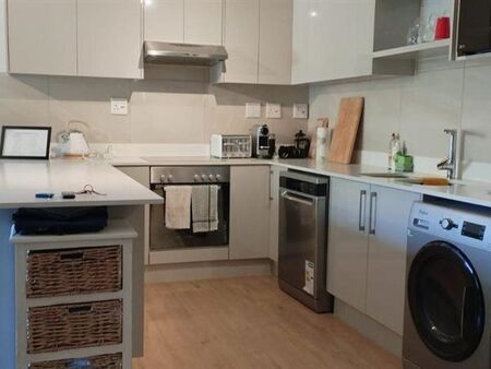 2 Bedroom Apartment in Observatory