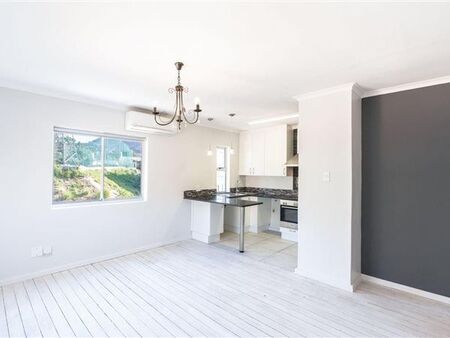 1 Bedroom Apartment in Oranjezicht