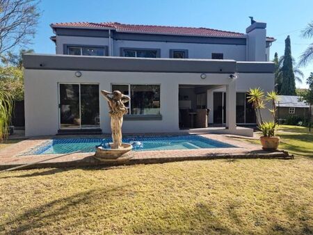 5 Bedroom house to rent in Moreleta Park, Pretoria