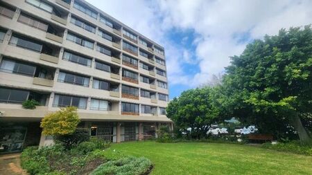 3 Bedroom apartment to rent in Rondebosch, Cape Town