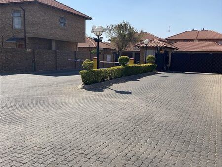 3 Bedroom Duplex in Annlin