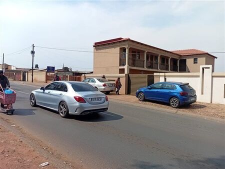 Studio Apartment in Mofolo North