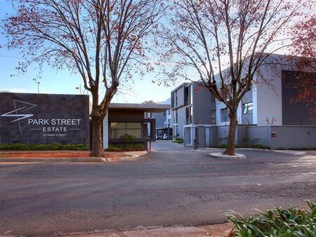 3 Bedroom Apartment in Oaklands
