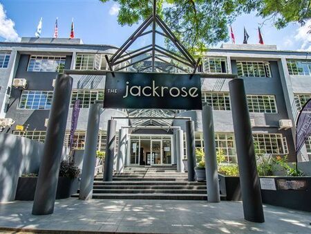 Bachelor apartment in Rosebank