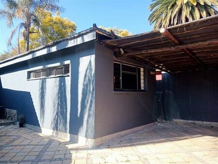 1 Bedroom House in Craighall Park