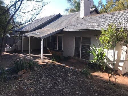 3 Bedroom House in Blairgowrie