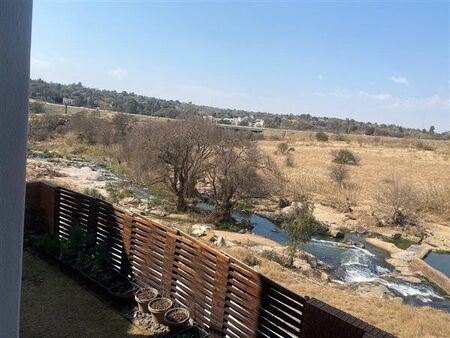 3 Bedroom Apartment in Olivedale