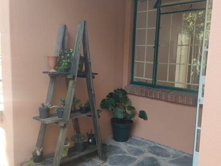 3 Bedroom House in Linden