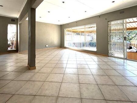 4 Bedroom House in Ridgeway