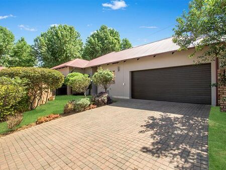 3 Bedroom Cluster in Maroeladal