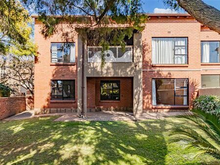 3 Bedroom Apartment in Paulshof