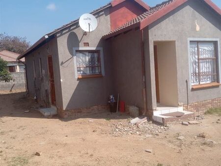 2 Bedroom House in Birch Acres