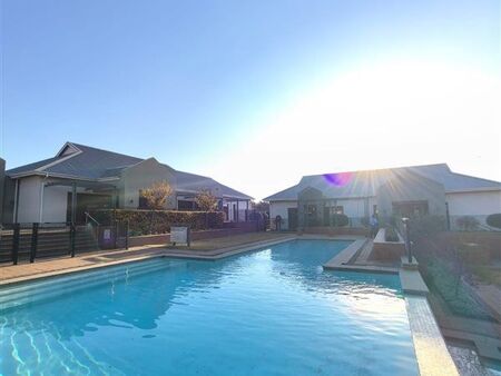1 Bedroom Apartment in Modderfontein