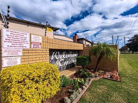 2 Bedroom Townhouse in Cotswold