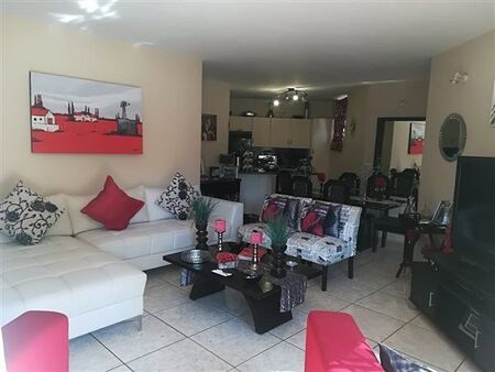 3 Bedroom Townhouse in Waterkloof Glen