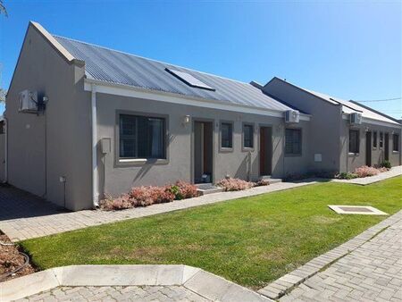 1 Bedroom Apartment in Oudtshoorn