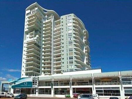 2 Bedroom Apartment in Bloubergstrand
