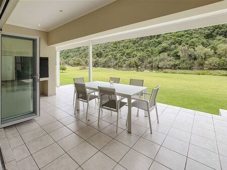 4 Bedroom House in River Club