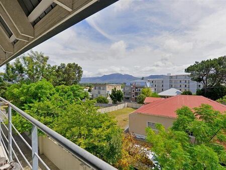 1.5 Bedroom Apartment in Wynberg Upper
