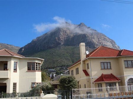 4 Bedroom House in Muizenberg
