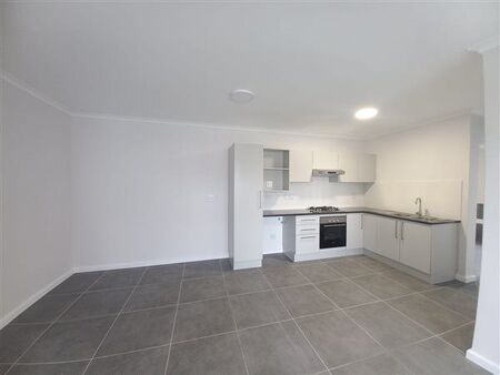 2 Bedroom Apartment in Burgundy Estate