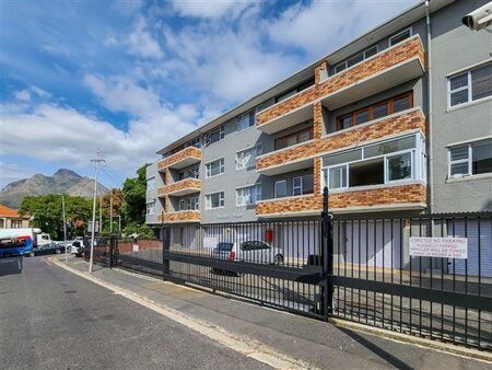 2 Bedroom Apartment in Tamboerskloof