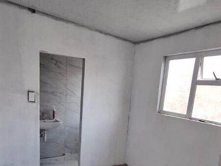 1 Bedroom Apartment in Ruyterwacht