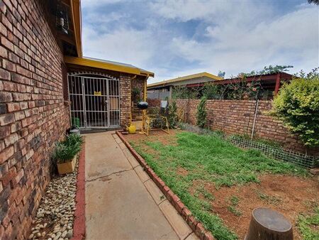 2 Bedroom Townhouse in Hadison Park
