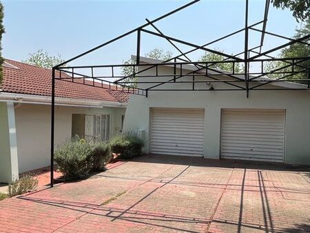 3 Bedroom House in Aviary Hill