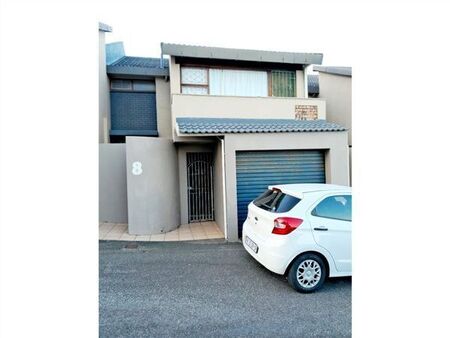 3 Bedroom Apartment in Margate