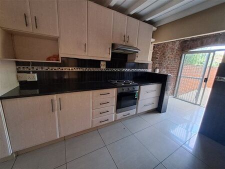 3 Bedroom Townhouse in Arboretum