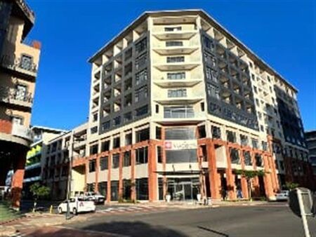 1 Bedroom Apartment in New Town Centre