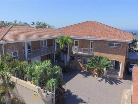 3 Bedroom Apartment in Athlone Park
